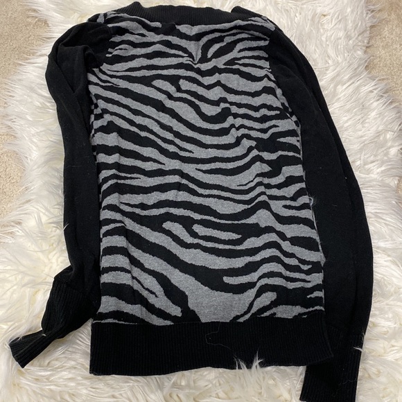 Express vneck sweater xs/tp - Picture 3 of 4